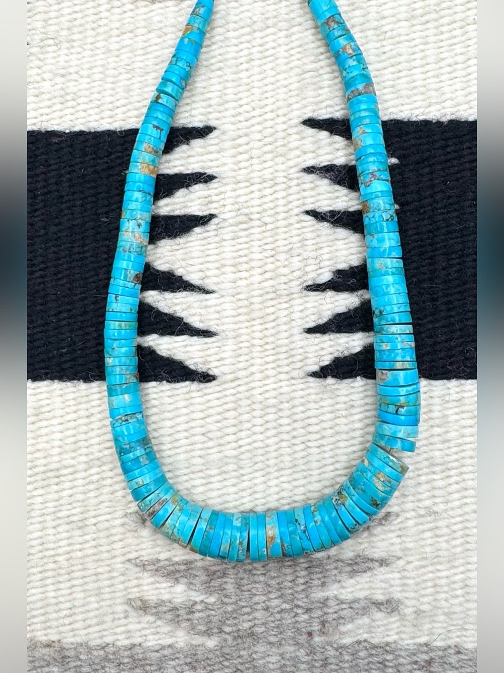 Santo Domingo Native American Natural Turquoise Heishi Beaded Necklace - Picture 4 of 4